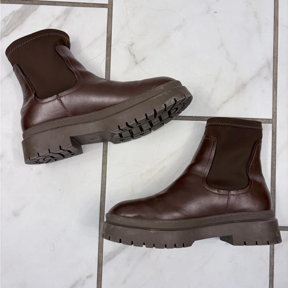 Wide Fit Brown Chelsea Lug Sole Ankle Boots